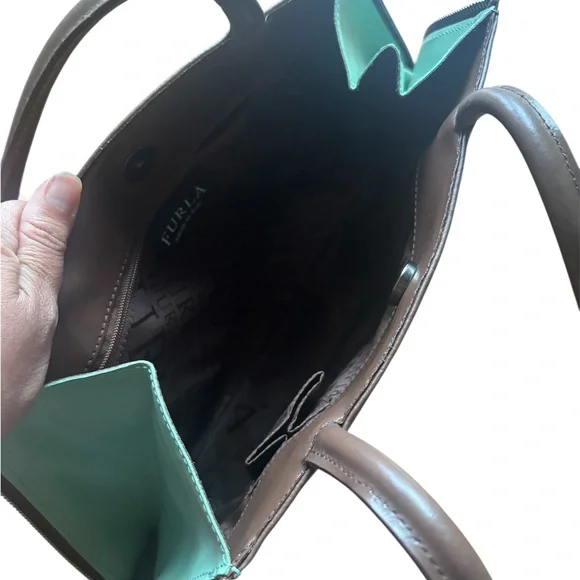 Furla Brown Shoulder Bag with Curved Design - Picture 4 of 4